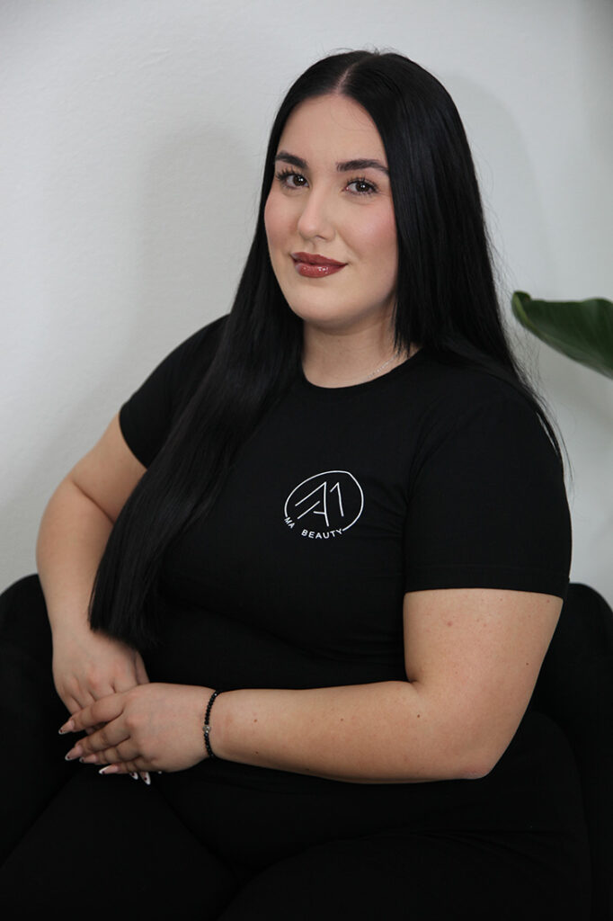 Ana, Wimpern- und Augenbrauenspezialistin bei MA Beauty in Wettingen